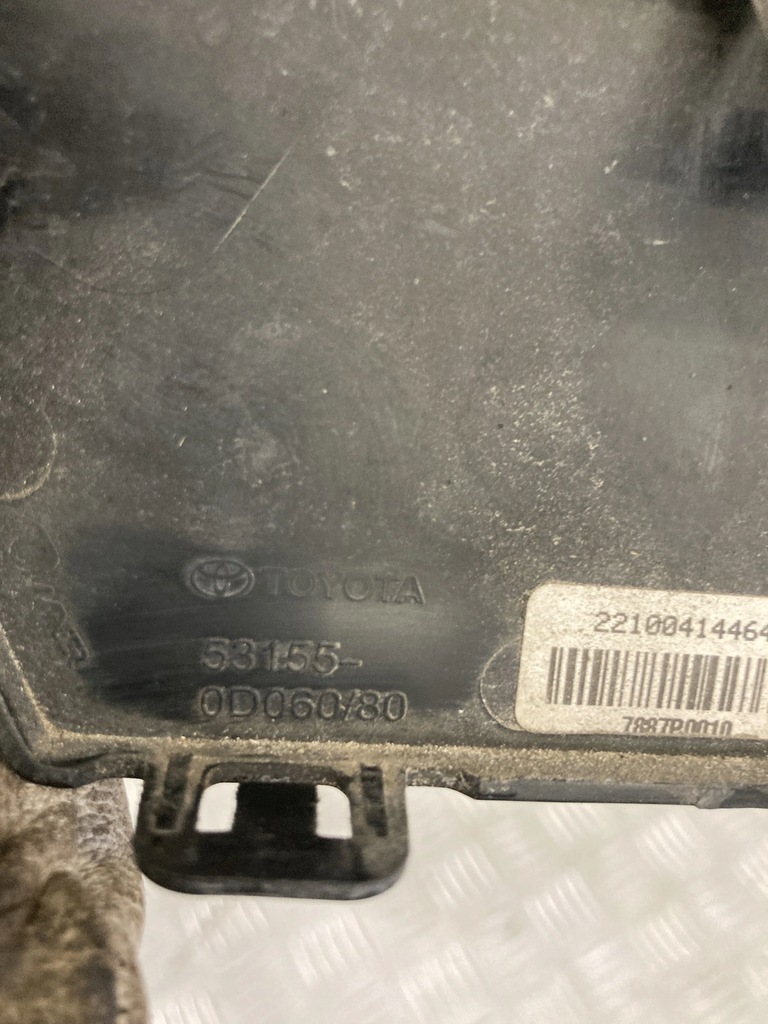 фото №3, Заглушка радара бампера перед yaris cross 21-