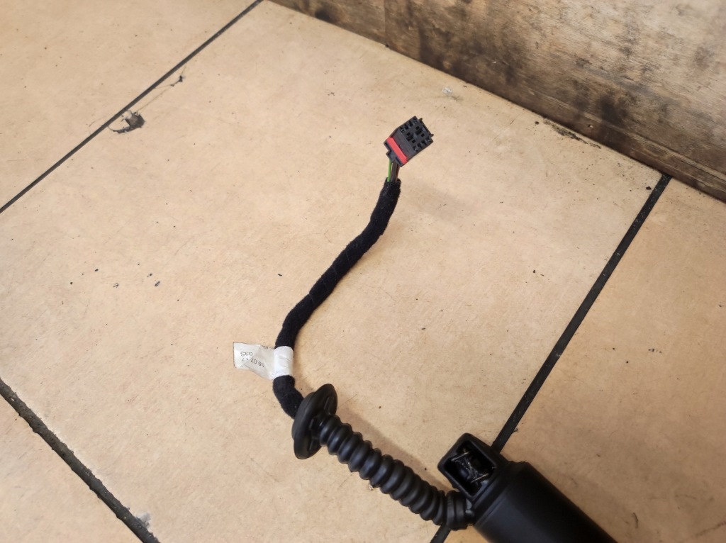 фото №13, Привід амортизатор електричний кришки багажника лівий superb iii 3 kombi