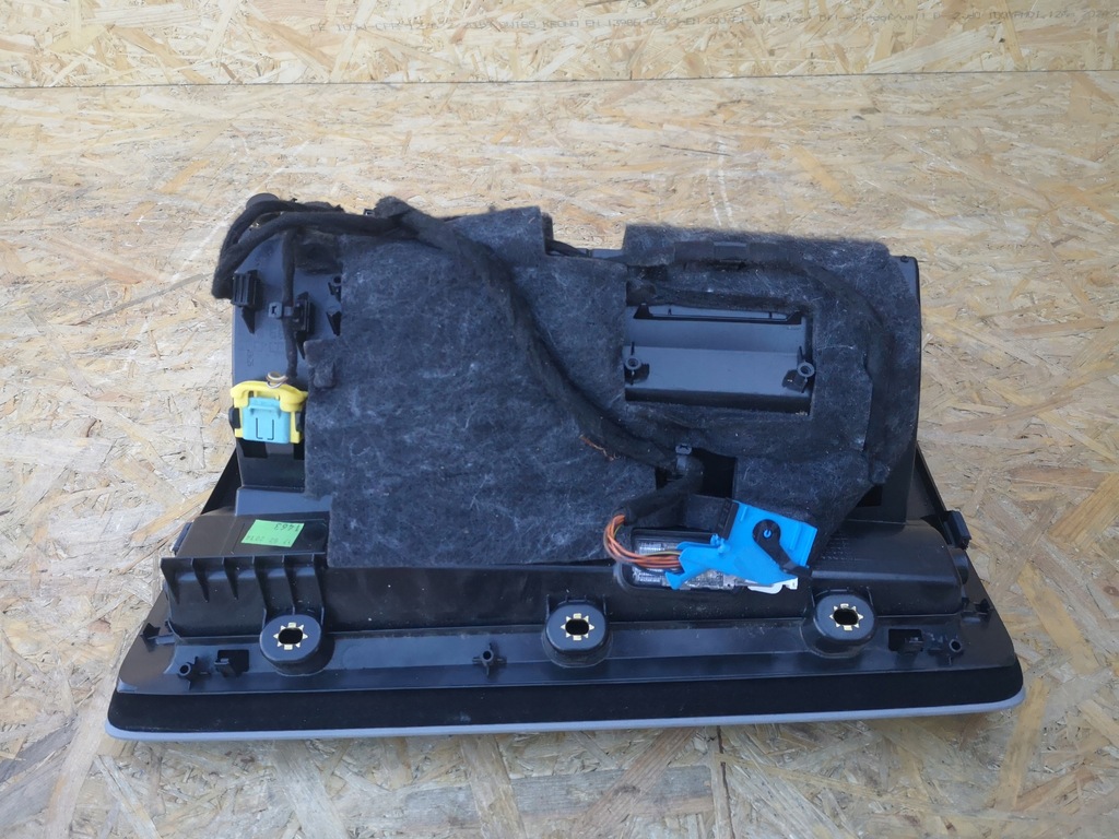 фото №7, Audi q3 8u бардачок пассажира szary europa