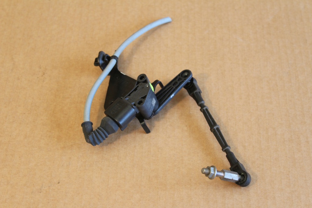 фото №1, Датчик выравнивание правый задняя audi e-tron 55