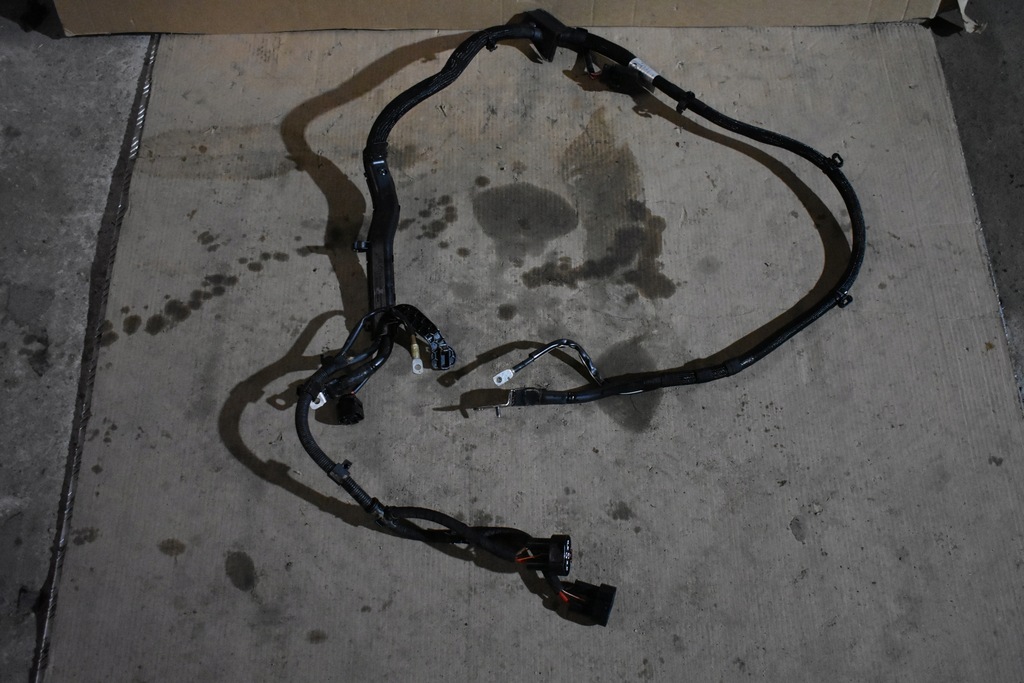 фото №1, Электропроводка вентиляторов porsche macan 1
