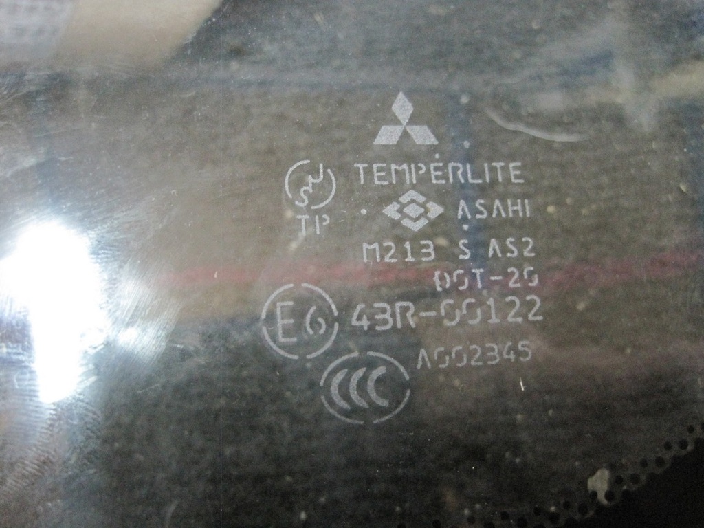 фото №7, Стекло боковая левая mitsubishi grandis 06r