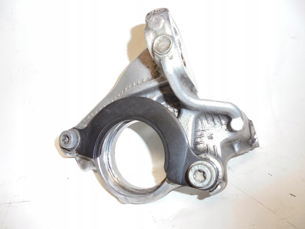 фото №6, Опора полуось кронштейн кронштейн 9801017180 peugeot 3008 ii 2 1,5d