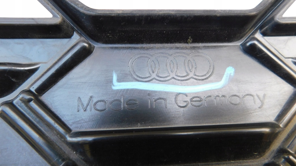 фото №8, Audi оригинальный номер 8w6853651bl решётка радиатора радиатора