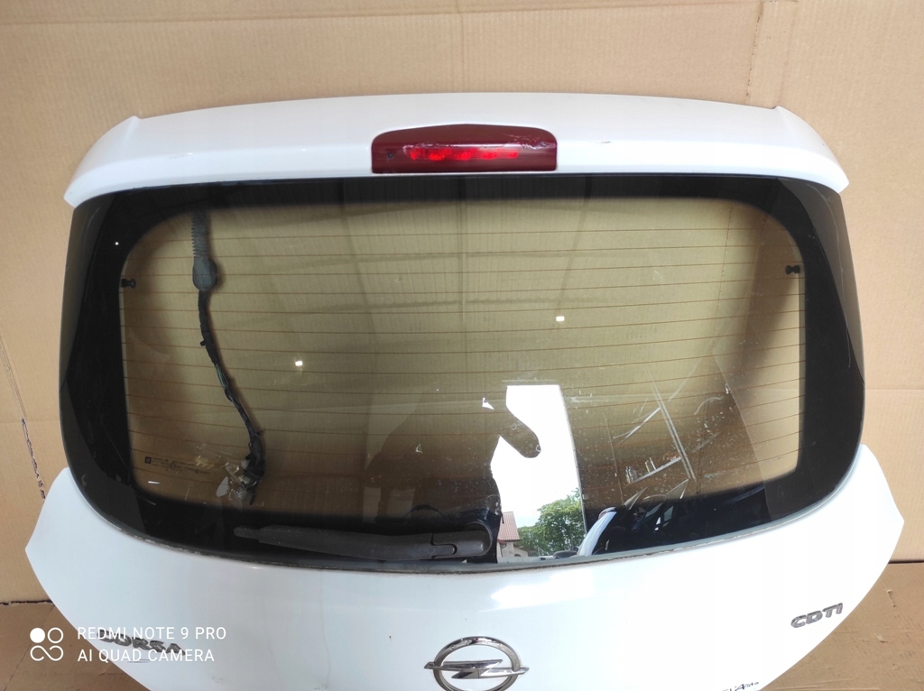 фото №1, Стекло задняя крышки задний подогрев opel corsa d 3d
