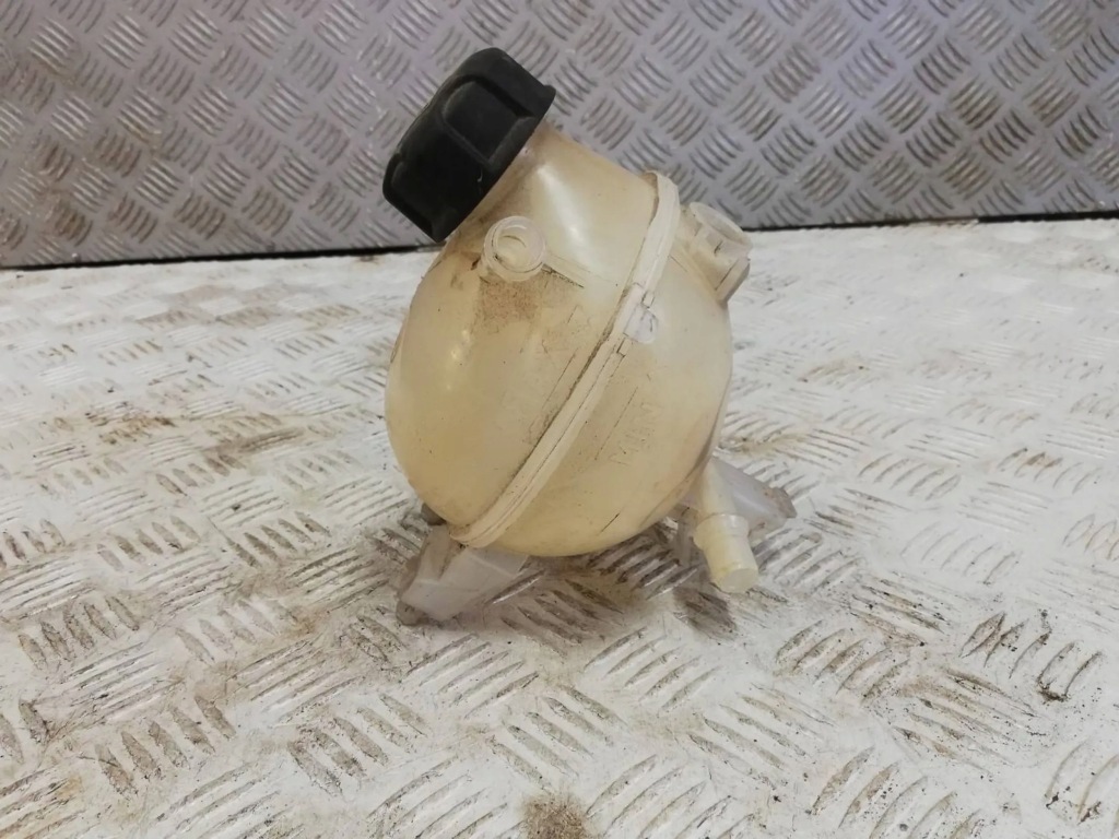 фото №1, Citroen c3 iii бачок расширительный