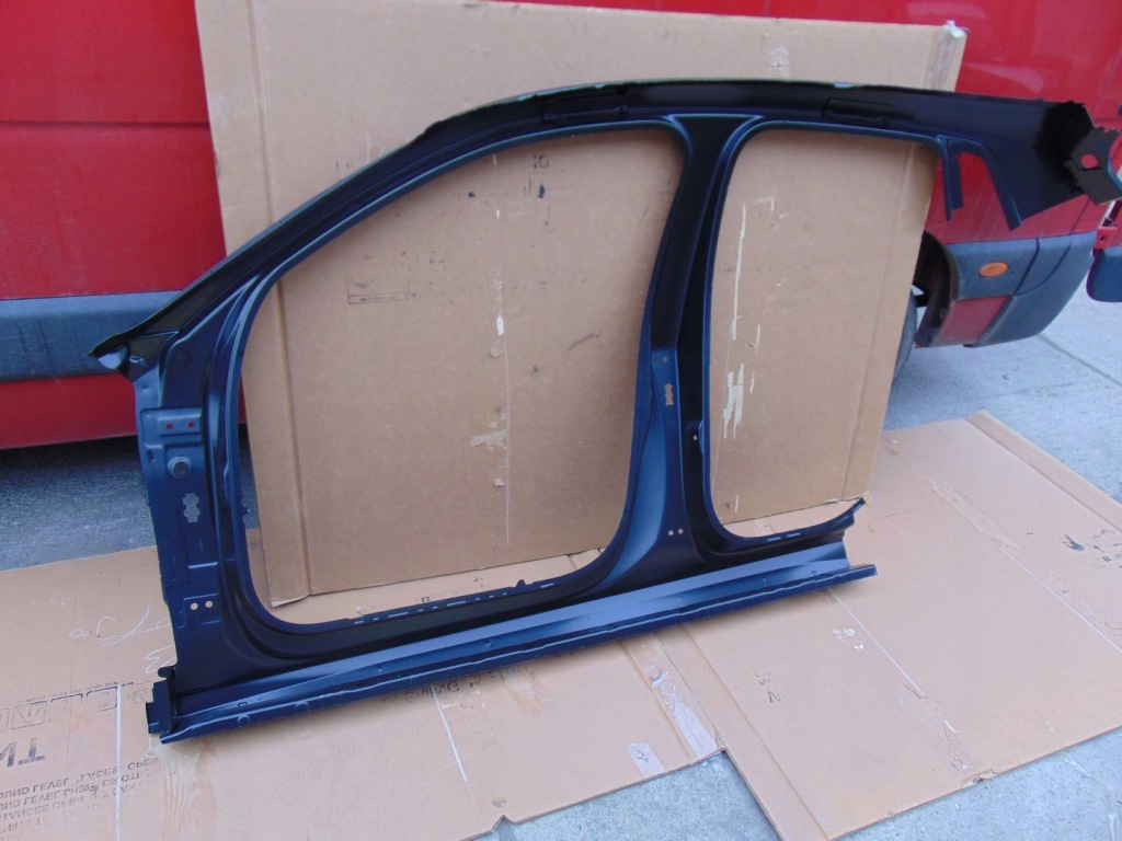 Обшивка рамка дверь стойку правый  порог audi a3 8y 8y0803088 8y0809076 в Украине