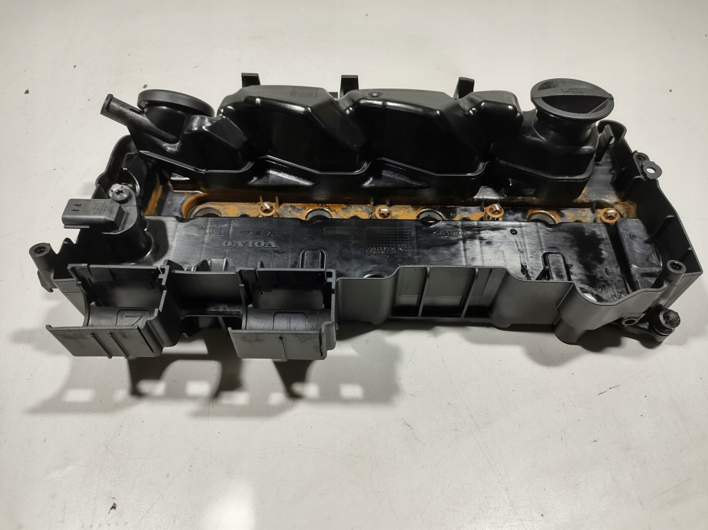 фото №5, Volvo v40 15r - кришка клапанів 31430348