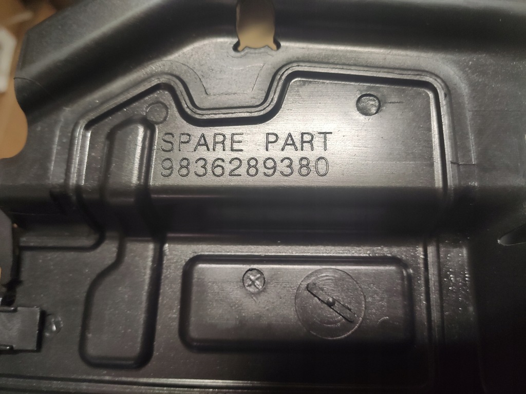 фото №7, Citroen ds3 crossback шторка жалюзі повітропровід повітря