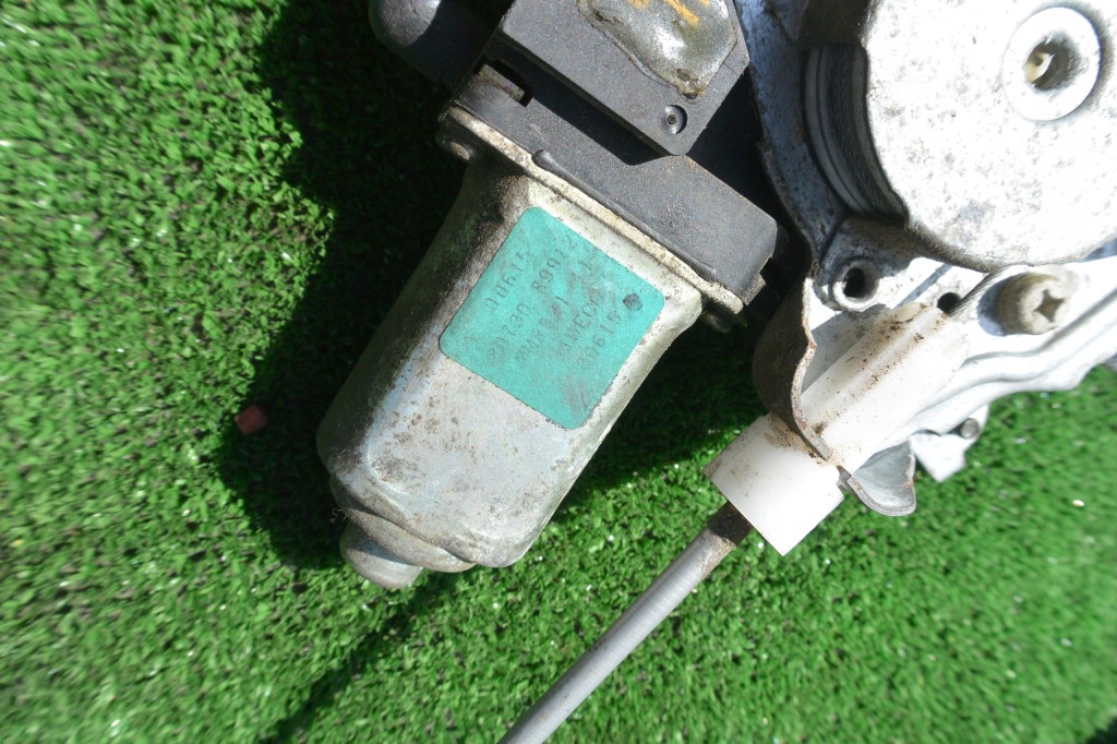 фото №6, Подъемник стекло правый перед nissan maxima a33 qx