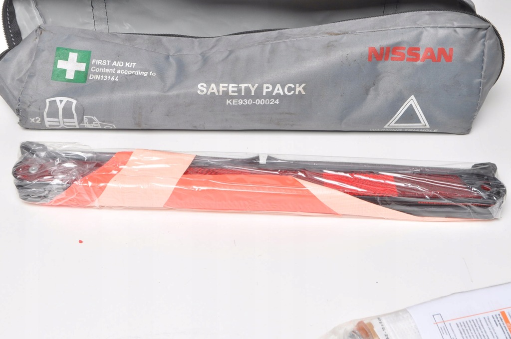 фото №8, Nissan x-trail iv t33 аптечка 23r