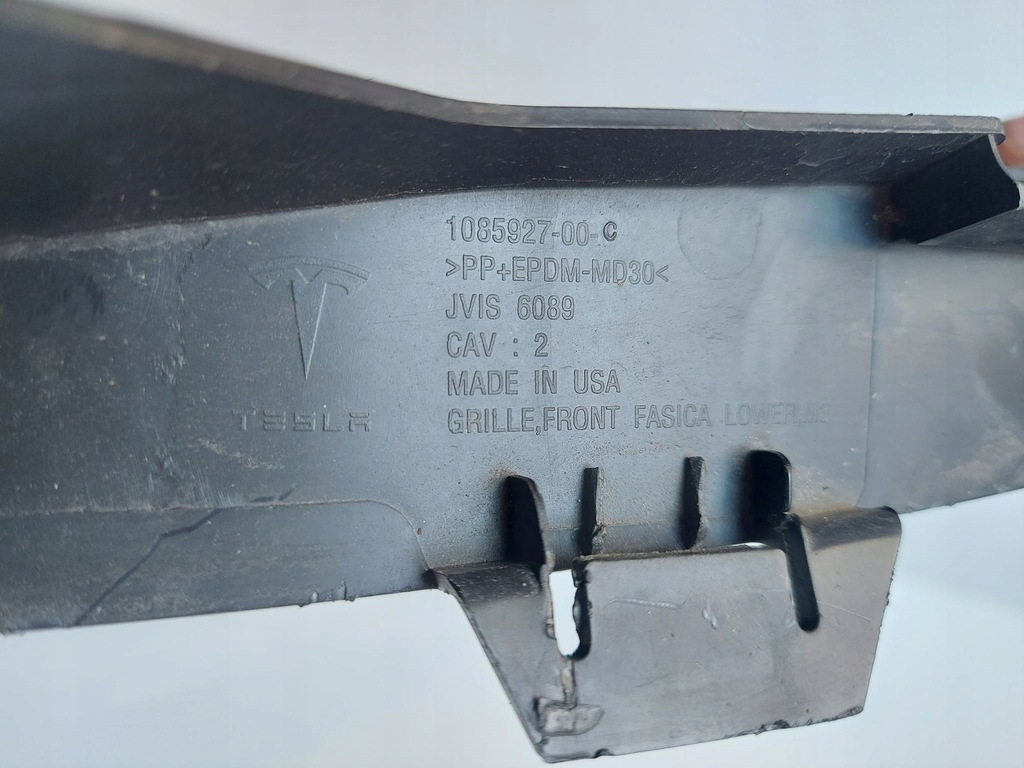 фото №6, Tesla model 3 решётка бампера средняя