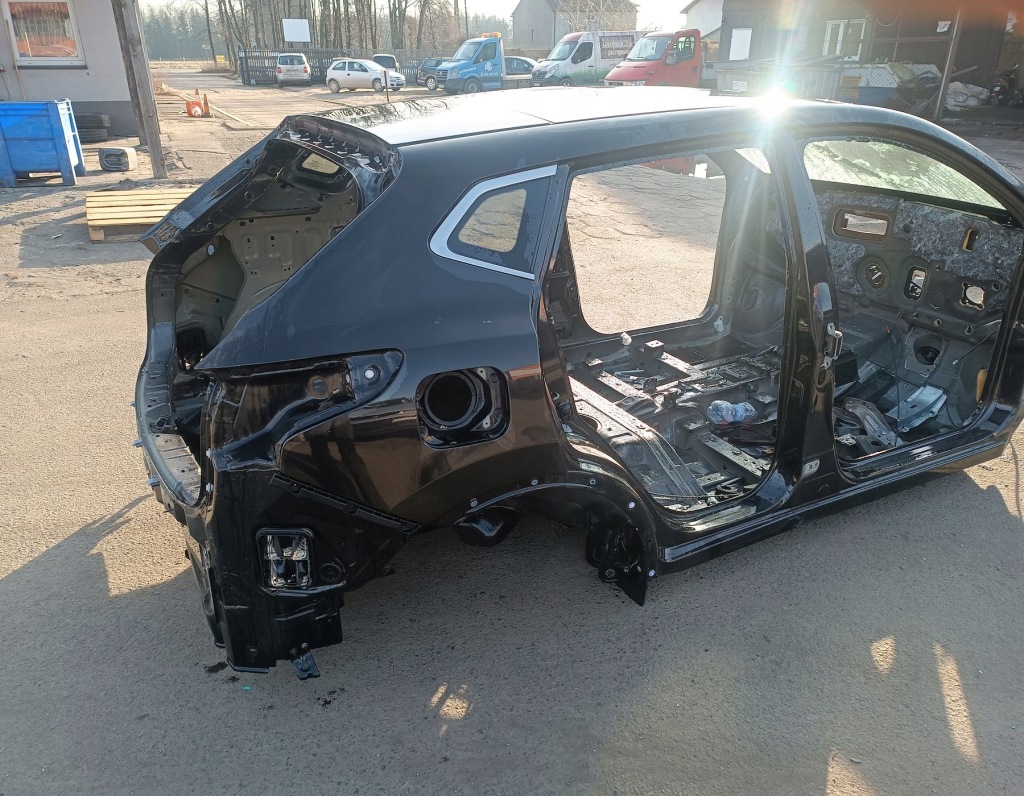 фото №1, Четверть крыло правый задний задняя nissan qashqai j11 16r