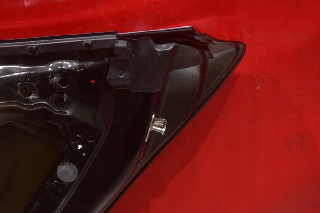 Дверь правое  задняя задняя чёрные tesla model s 12-20 с Разборки