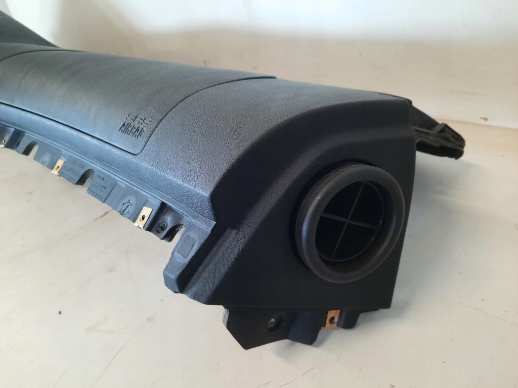 фото №5, Bmw 520i e39 95-00 консоль приборная панель приборная 8159750