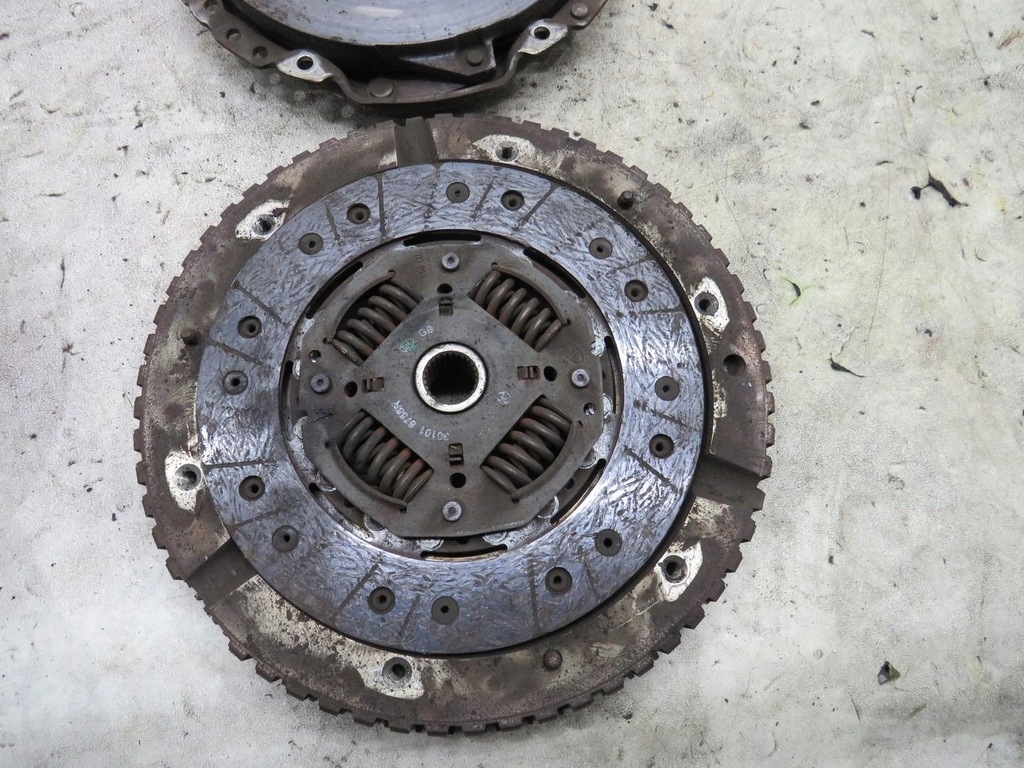 фото №2, Зчеплення диск притиск note e12 1.5 dci