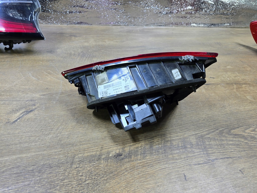 фото №7, Seat arona 6f9 лампа задня задня ліва 6f9945307d w кришка