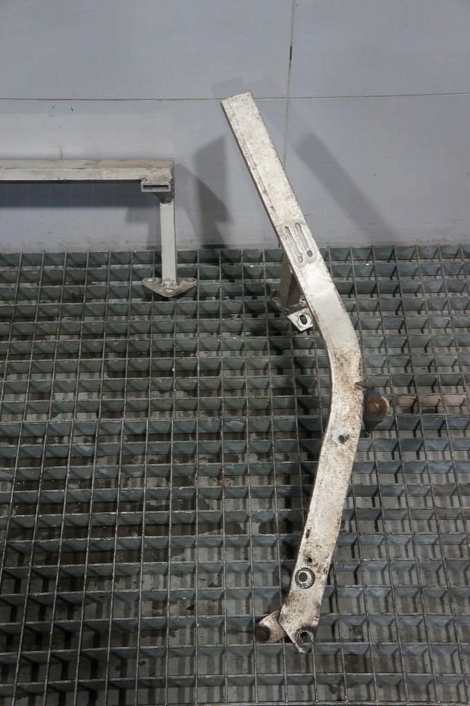 фото №8, Рама кронштейн поперечина передний зона деформации audi tt 8j перед