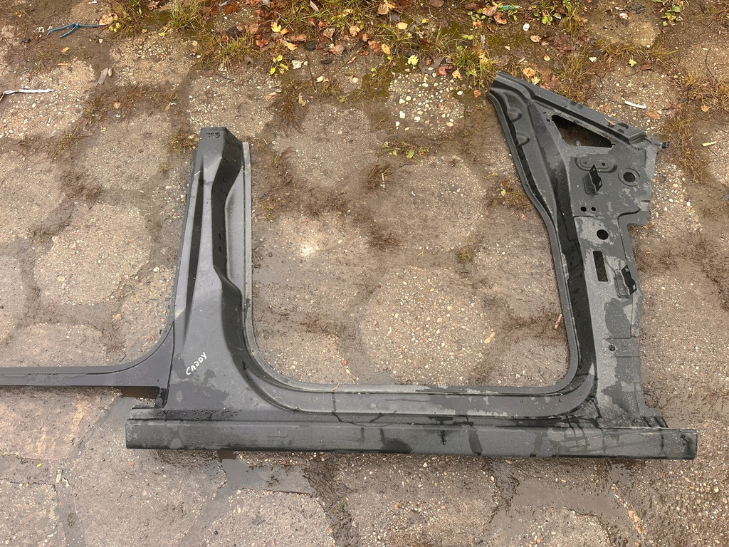 фото №1, Порог блок двигателя vw caddy v 2k7 2k7809604b