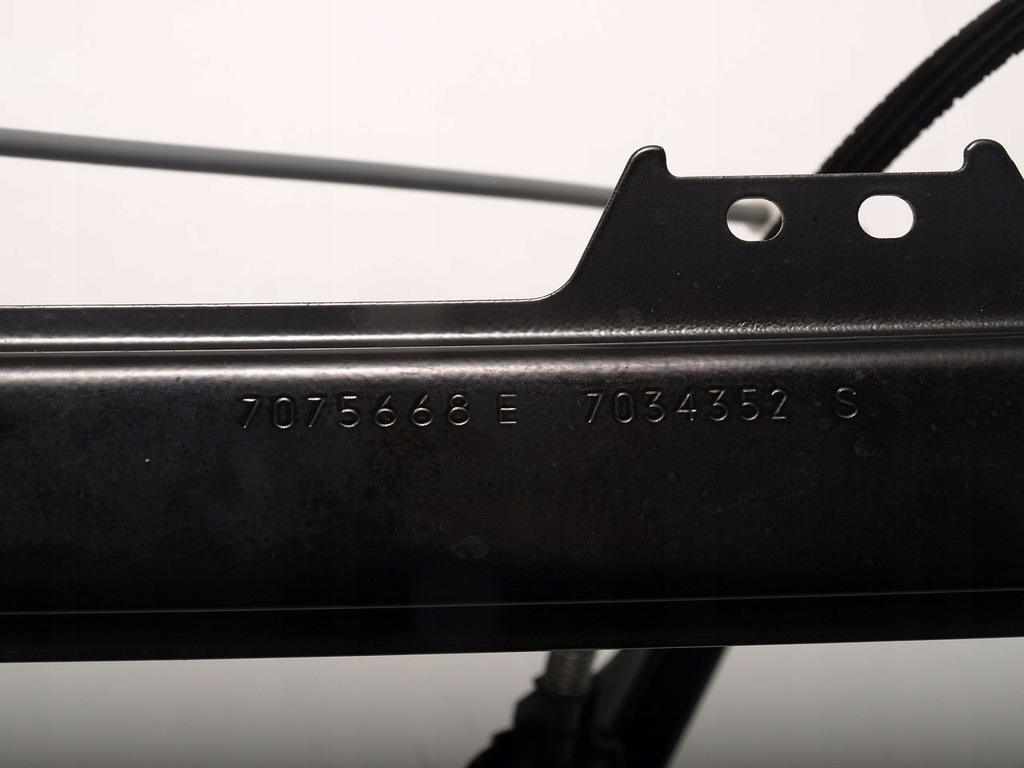 фото №11, Bmw e60, bmw e61 подъемник механизм стекло правый перед 7075668e