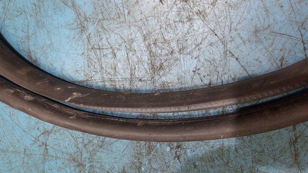 фото №4, Прокладка двері правий задня volvo v60 10-18r