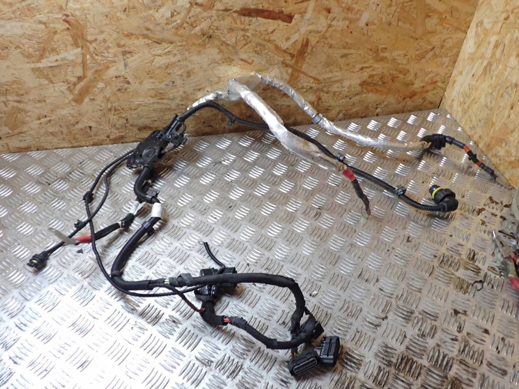 фото №1, Клемма плюсовая bmw 1 f20 f21 9470509