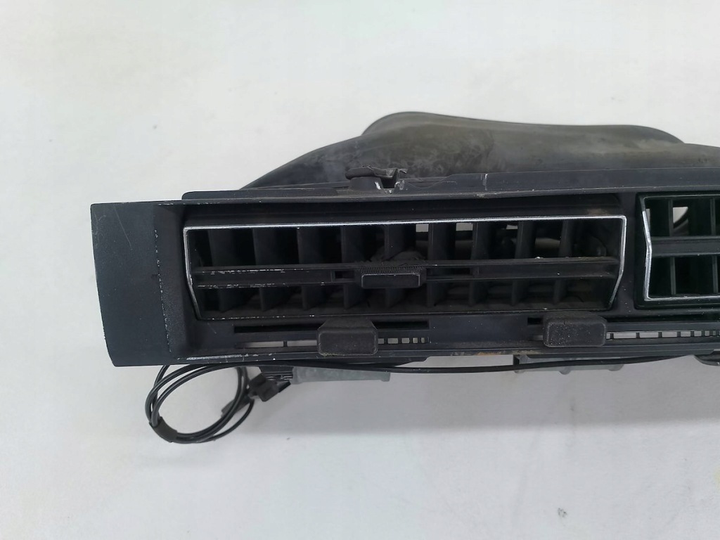 фото №7, Решітка обдув mercedes-benz w126 79-91 1268300654 1268300054