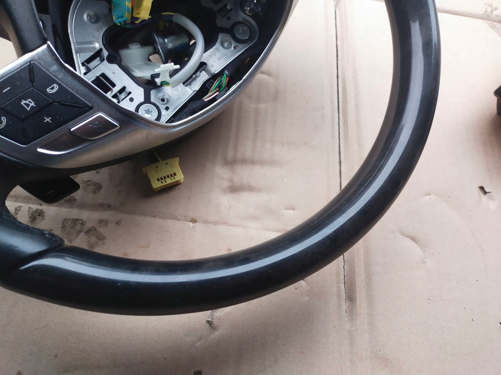 фото №5, Mercedes w166 ml gle воздуховод кожаный