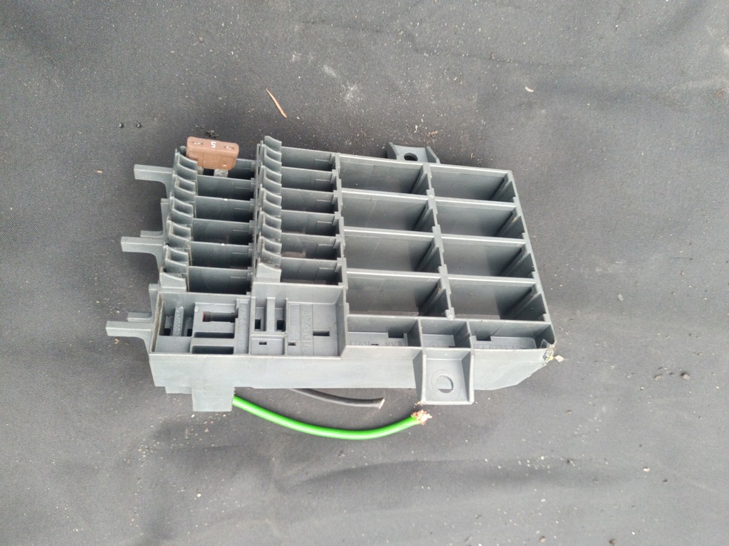 фото №1, Коробка предохранителей scania r s панель 2062609