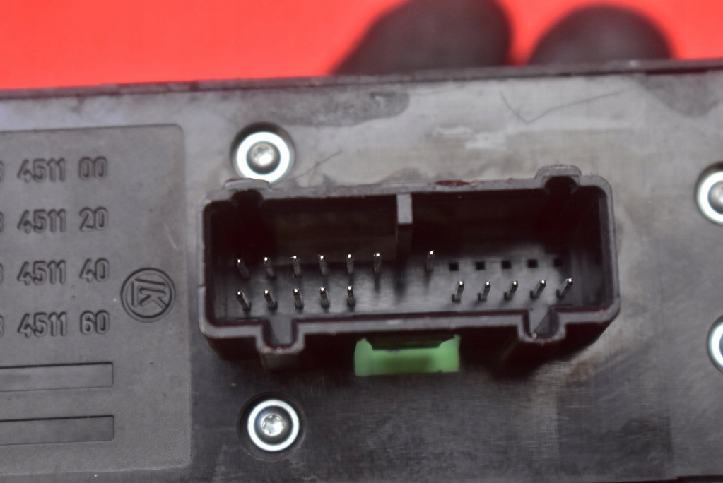 фото №7, Панель керування вікон eu 30710787 volvo v50 1 i 03-11