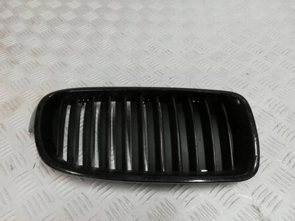 Купить Ll bmw 3 f30 f31 правая решётка решётка радиатора бампера решётка