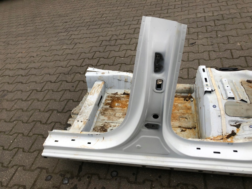 фото №1, Hyundai i30n i30 n fastback 17- блок двигателя b левый порог
