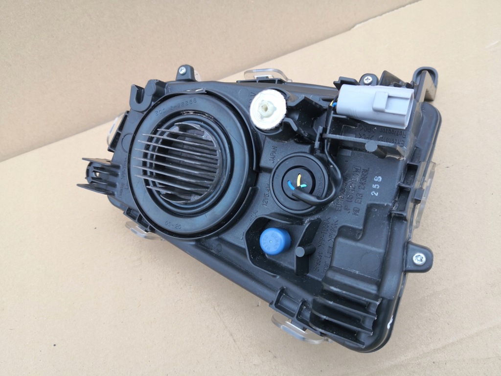 фото №9, Toyota prius iv 15- противотуманная фара передний левый led drl