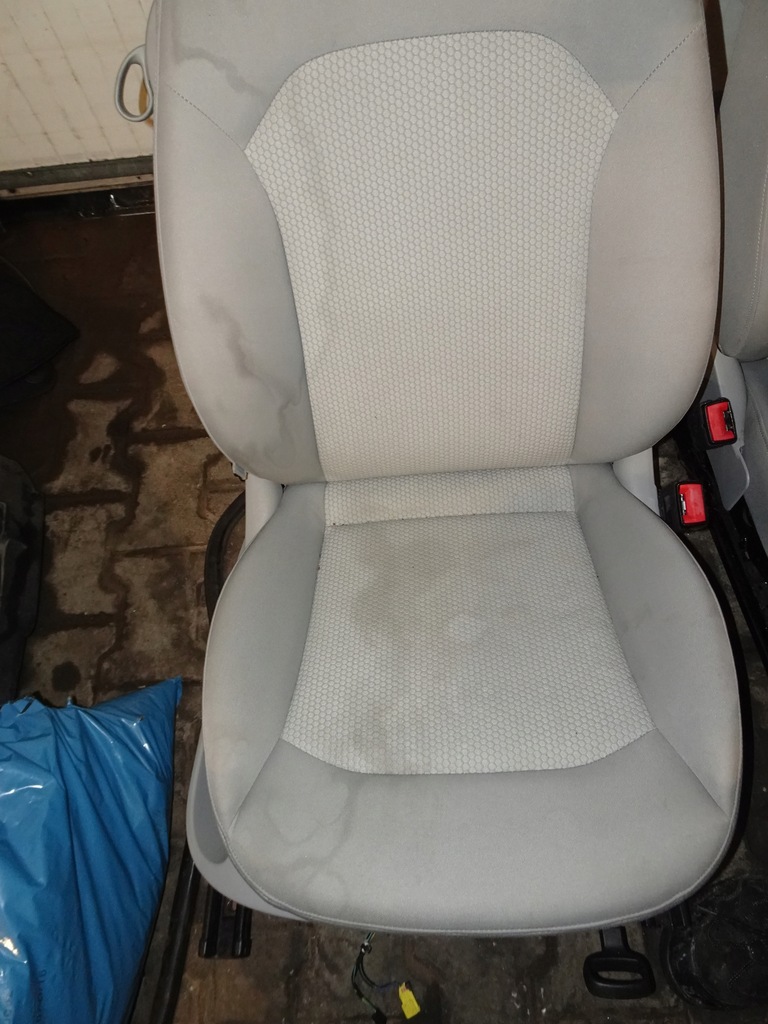 фото №5, Audi a1 8x 3d сиденья заднее сиденье