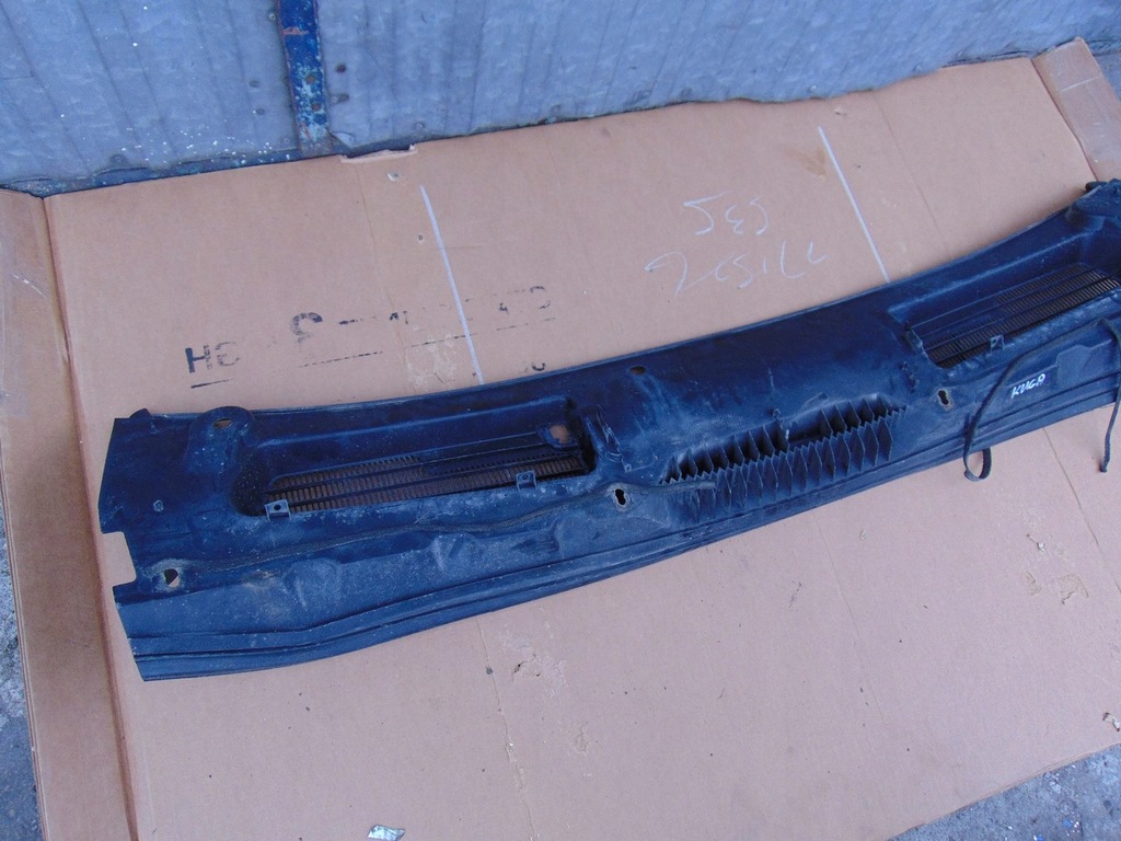 фото №11, Жабо пластиковий ford kuga mk1 8v41-s02216