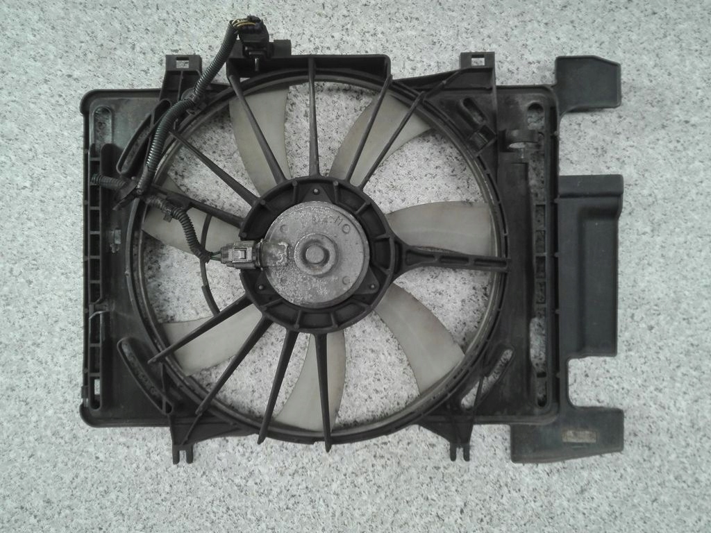 фото №1, Toyota yaris ii 1.4d4d 1.4 вентилятор радиатора mf422750-0492