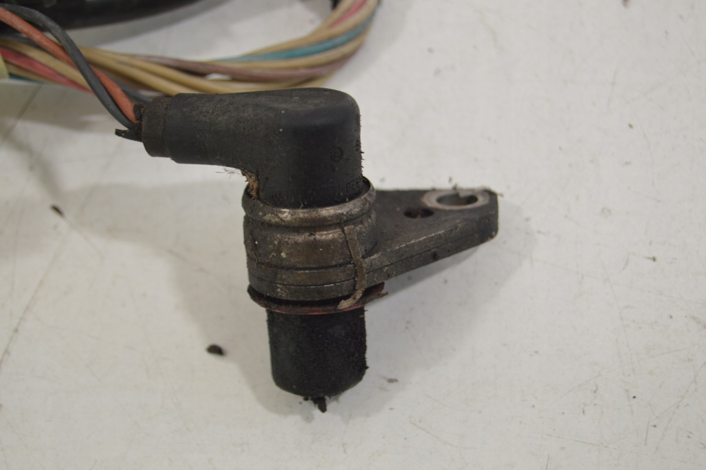 Датчик abs правый перед mercedes r129 sl 500sl 1295402717 1295400809 bosch с Разборки