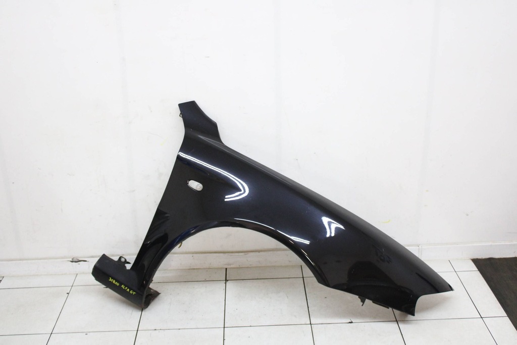 фото №13, Alfa romeo gt 03r- крила правий перед передній 876b