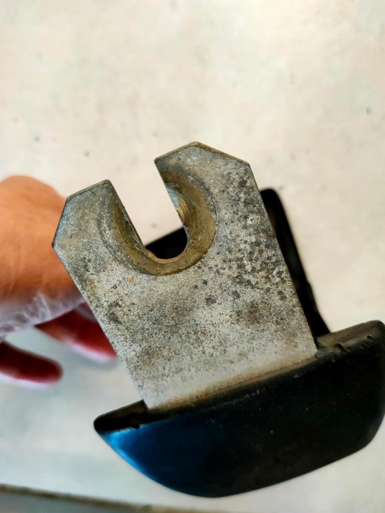 фото №10, Отбойник бампера mercedes 107 usa sl slc задняя