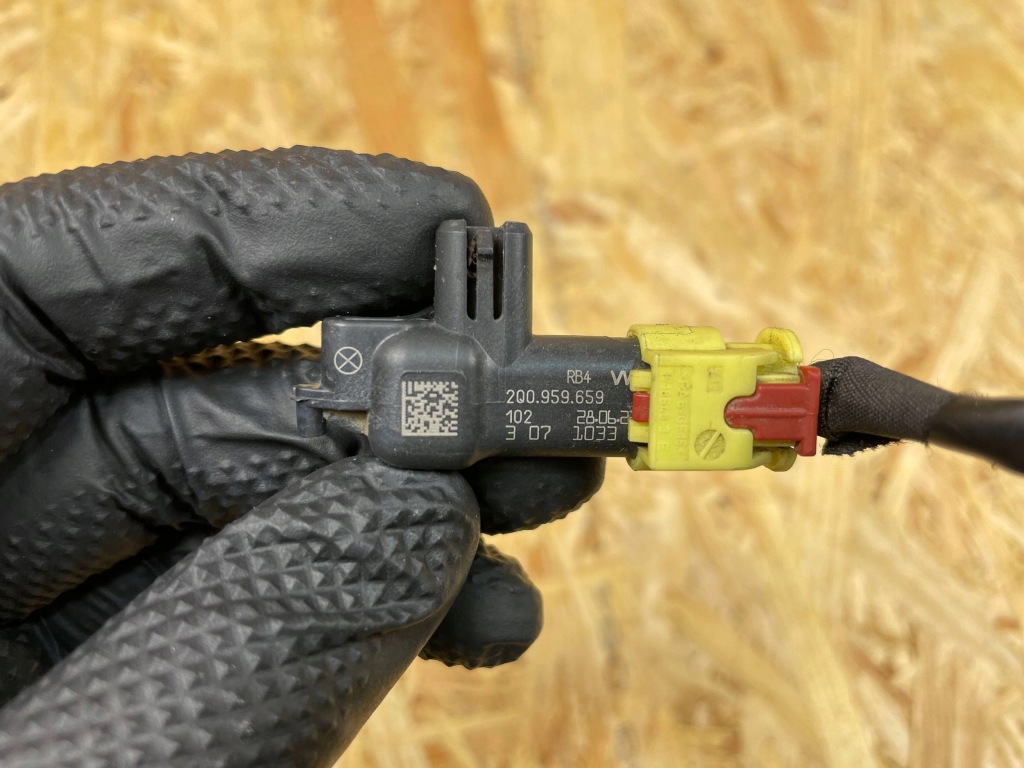 фото №9, Датчик удара ударный штекер vw skoda seat audi 2q0959659