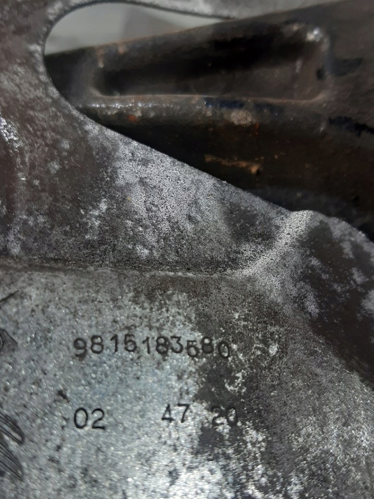 фото №4, Поворотный кулак ступица правый перед citroen c5 aircross