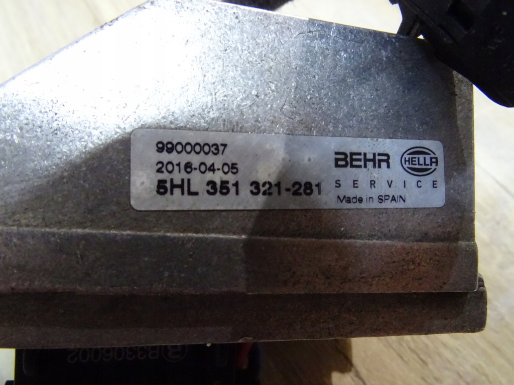 фото №7, Резистор вентилятор audi seat skoda vw 5hl351321-281