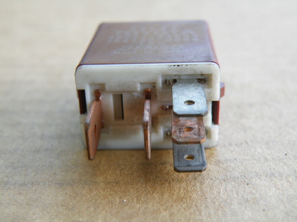 фото №6, Toyota corolla verso yaris auris реле красный 90987-04004