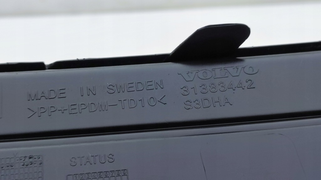 Volvo xc90 2 дорестайлинг  решётка решётка  бампера правая перед 31383442 kr90 Киев