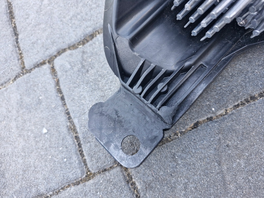 Ford focus mk4 рестайлінг  правий фара led європа Зі Шроту