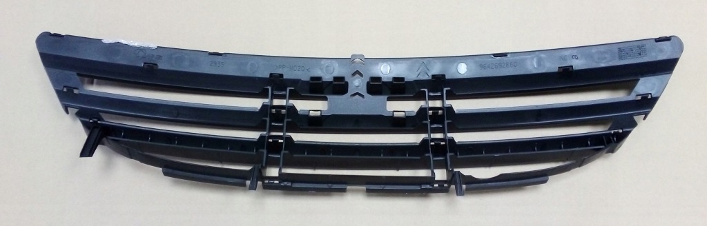 фото №3, Оригинал решётка радиатора радиатора решётка радиатора citroen c3 комплект 7804l0