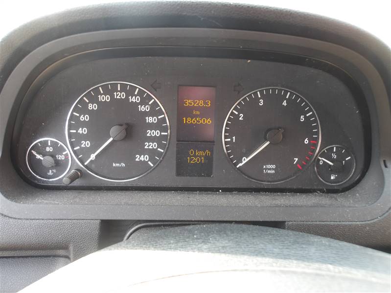 Купити Лічильник прилади mercedes w169 a150 1.5 8v