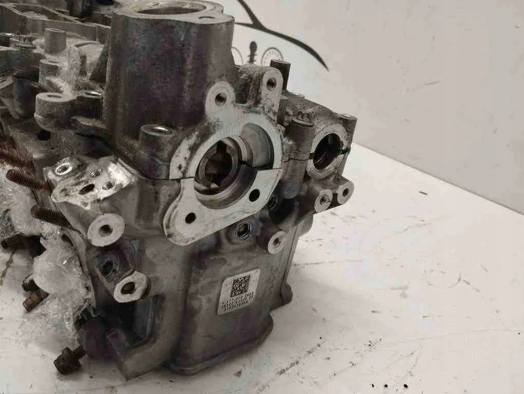 фото №16, Головка двигуна mercedes-benz c w205 a1770107700 4.0l бензиновий 2015