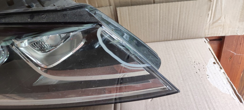 фото №5, Лампа перед vw touareg 7p