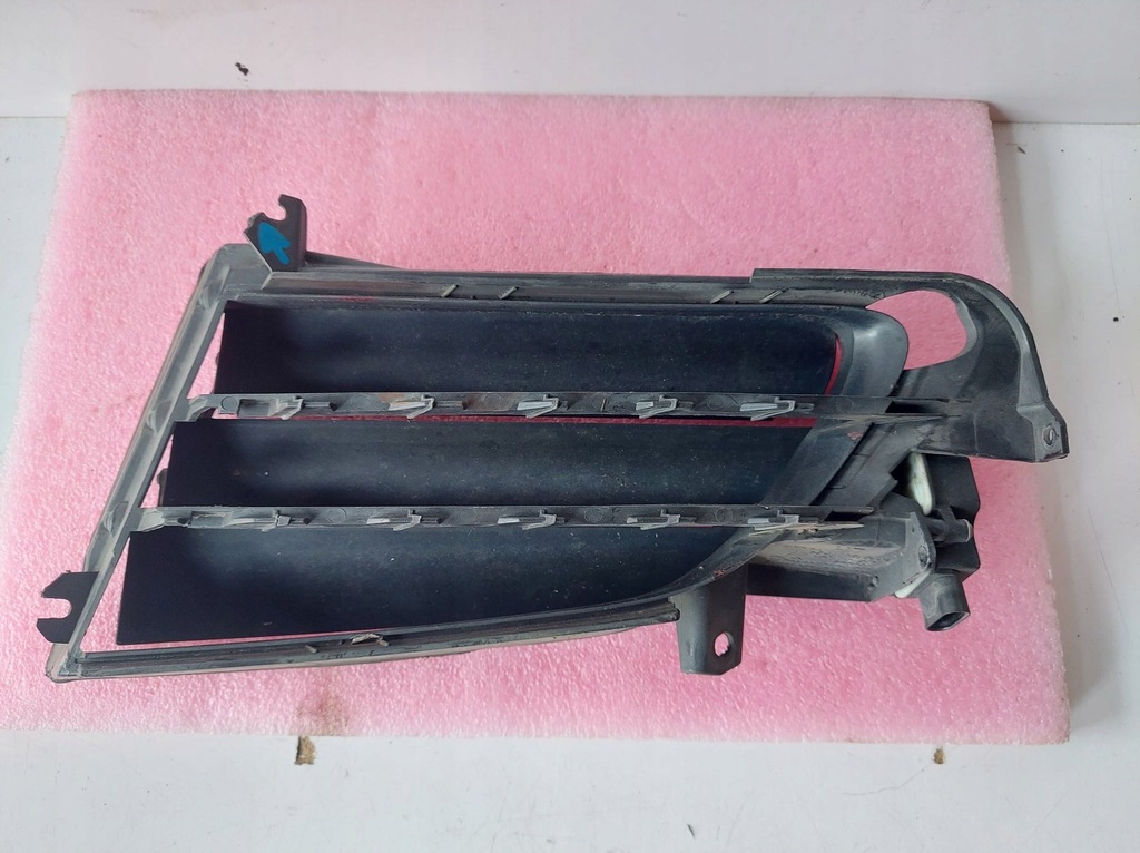 фото №1, Tesla model s решётка жалюзи бампера левая перед